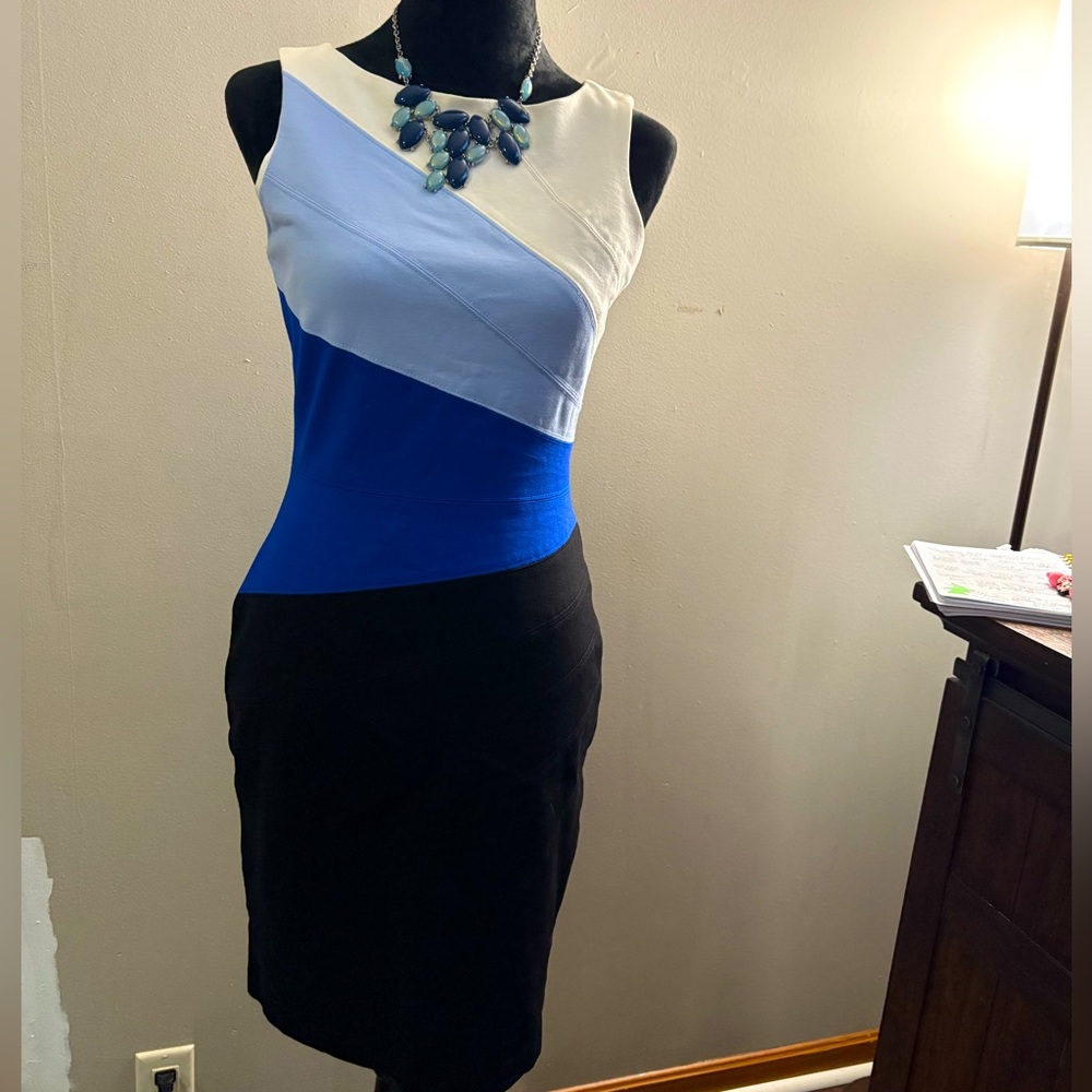 Sleeveless Colorblock Sheath Dress in White, Light Blue & Royal Blue -